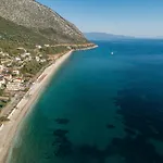 Akrogiali Apart-hotel