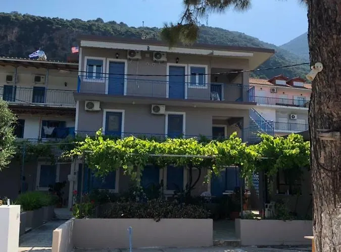 Akrogiali Aparthotel